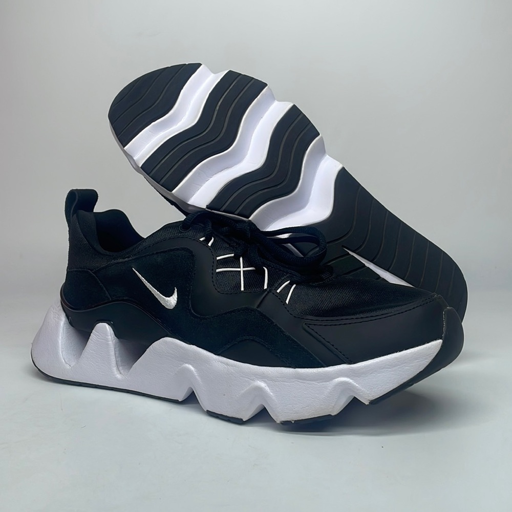 Women's Nike Ryz 365 Running Sneakers Black/White Bq4153-003